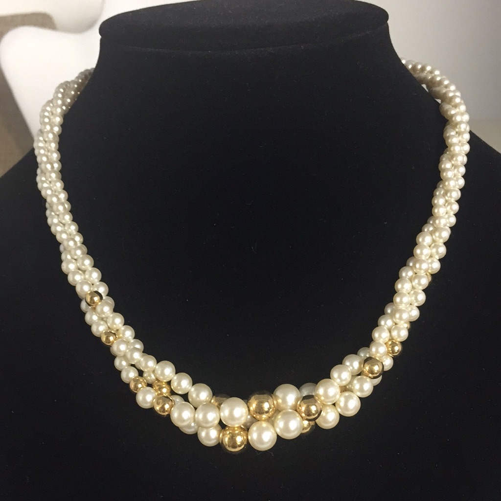 Napier Necklace 3 Strands Pearls And Gold Beads 20$